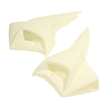 Пластик боковой передний (пара) GS200b